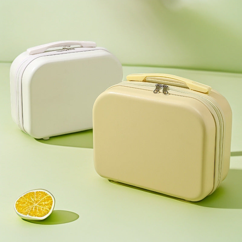 Hartschalen-Reise-Beauty-Case mit geformtem Griff und doppelt zip-verschluss Brehn