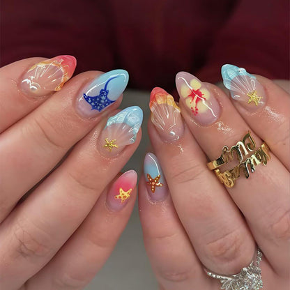Kunstnagelset mit maritimen und farbenfrohen Designs Brehn