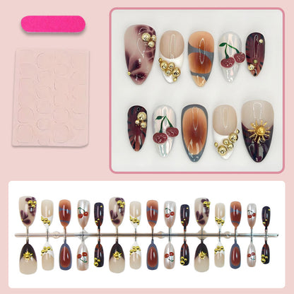 Kunstnagelset mit luxuriösen dekorativen Akzenten Brehn