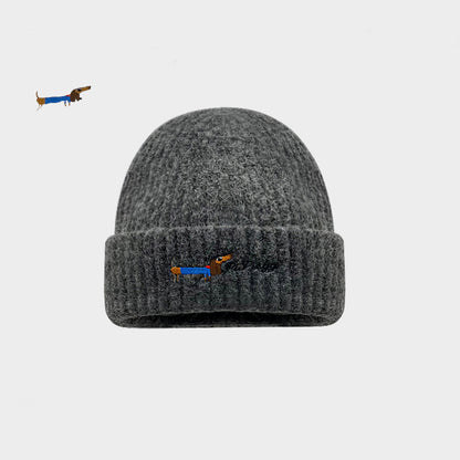 Strickmütze mit Hundemotiv