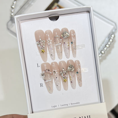 Schneeflocken-inspirierte Glitzer Press-On Nagel Set Brehn