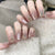 Elegante Nagelkunst mit glänzenden Akzenten Brehn