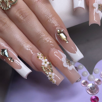 Dekorative Florale Acryl Nagelkunst Erweiterungen Brehn