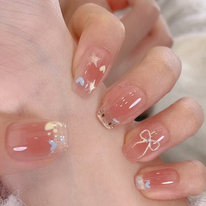 Kunstvolle Nagelkunst mit verspielten Akzenten Brehn