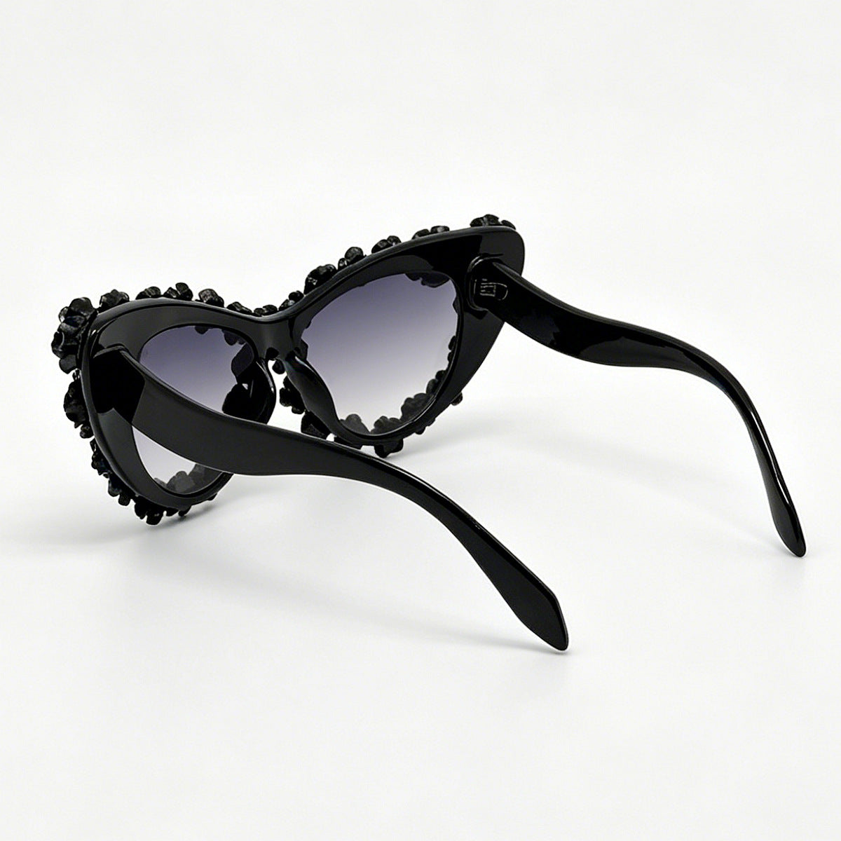 Damen Herzförmige Sonnenbrille mit floraler Applikation Brehn