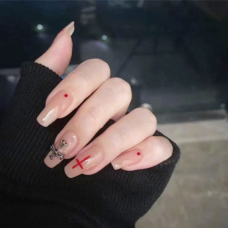 Kunstnagelset mit funkelnden Glitzer- und holografischen Akzenten Brehn