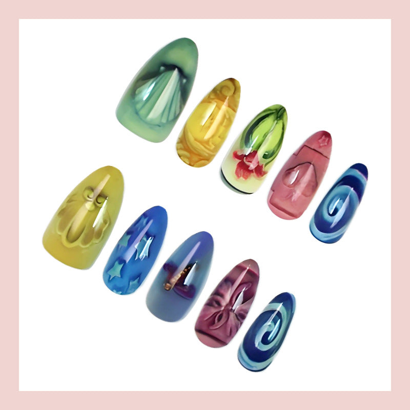 Kunstnagelset mit maritimen Designs und detailreicher Verzierungen Brehn