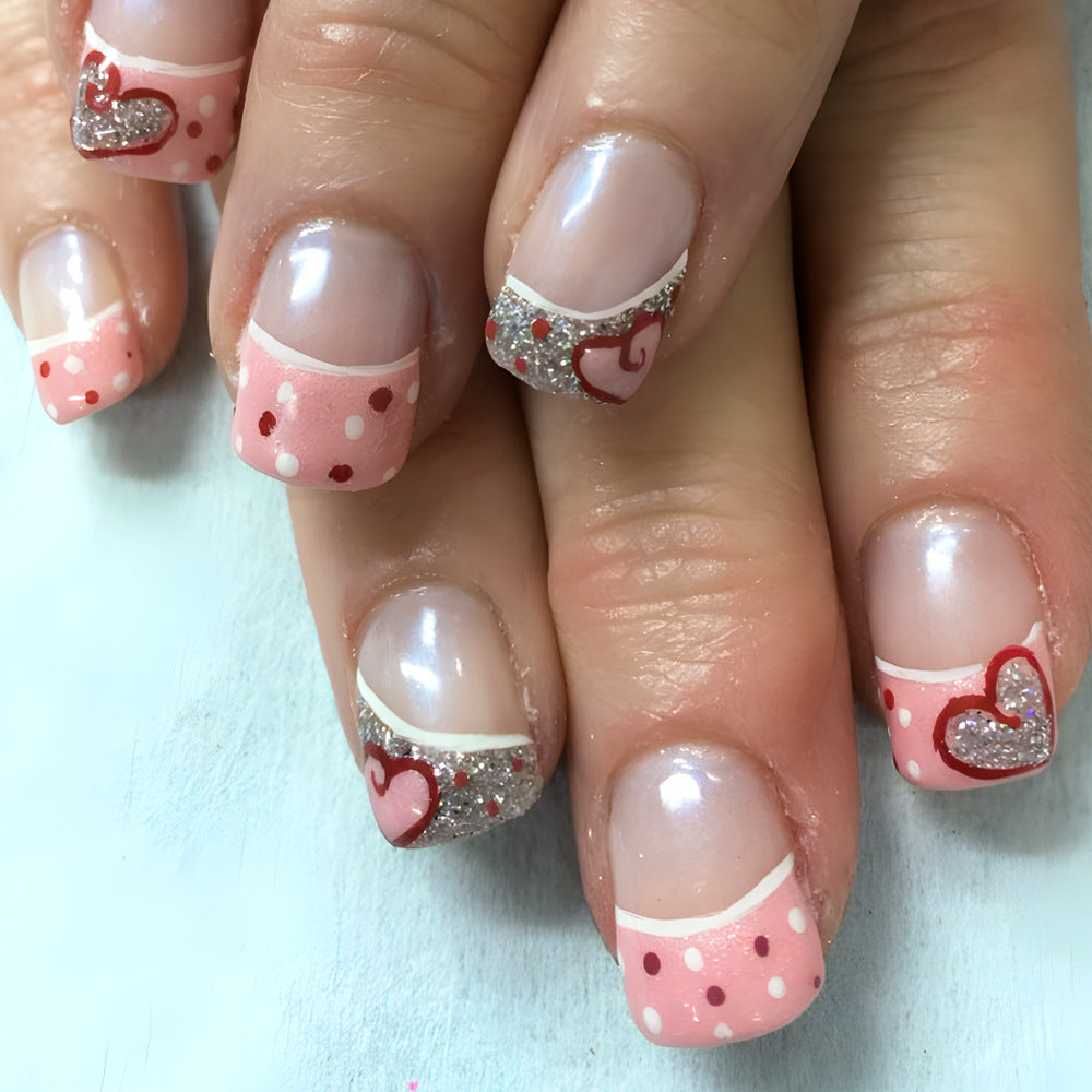 Herz-inspirierten Press-On Nagelkunst Brehn