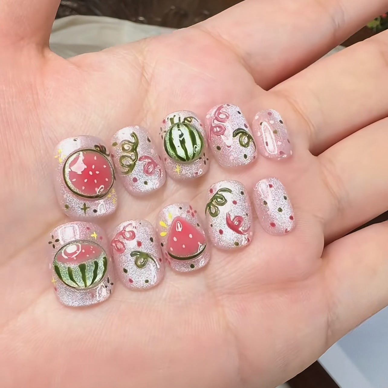 Künstlerisches Press-On-Nagelset mit Wassermelonen-Thema Brehn