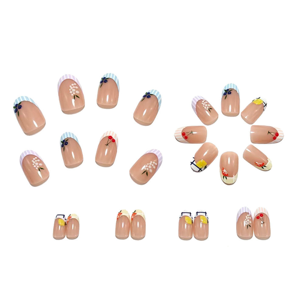 Kreative Nagelkunst mit bunten floralem Design Brehn