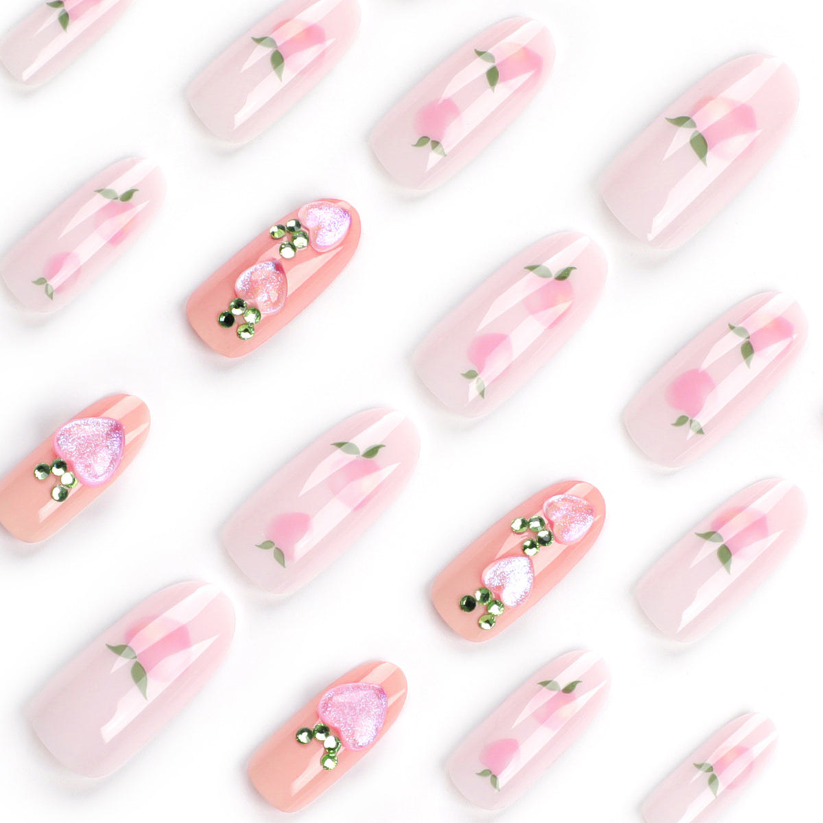 Kunstvolle Nagelkunst mit Frucht- und Glitzermotiven Brehn