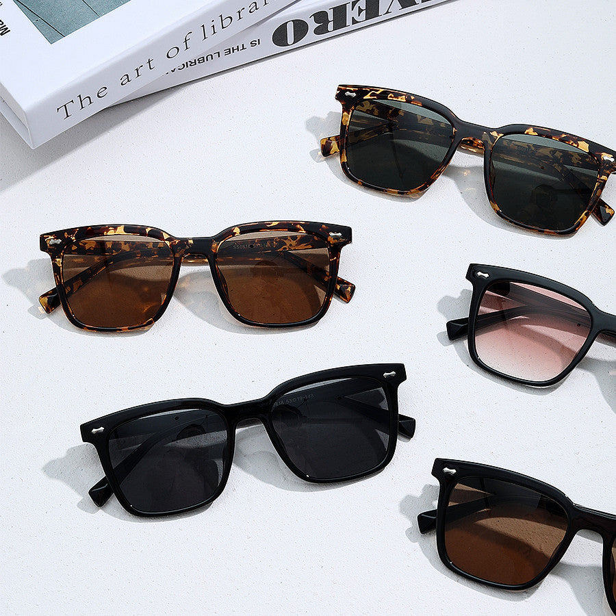 Damen quadratische Sonnenbrille mit elegantem Schildpatt-Rahmen Brehn