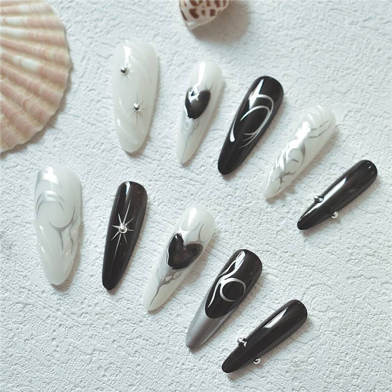 Künstlerische Talon-Nagelverzierung Brehn