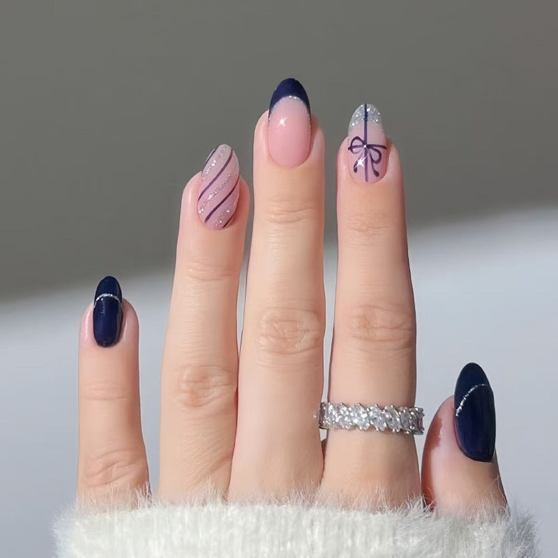 Kreative Kunstnägel mit elegantem Design Brehn
