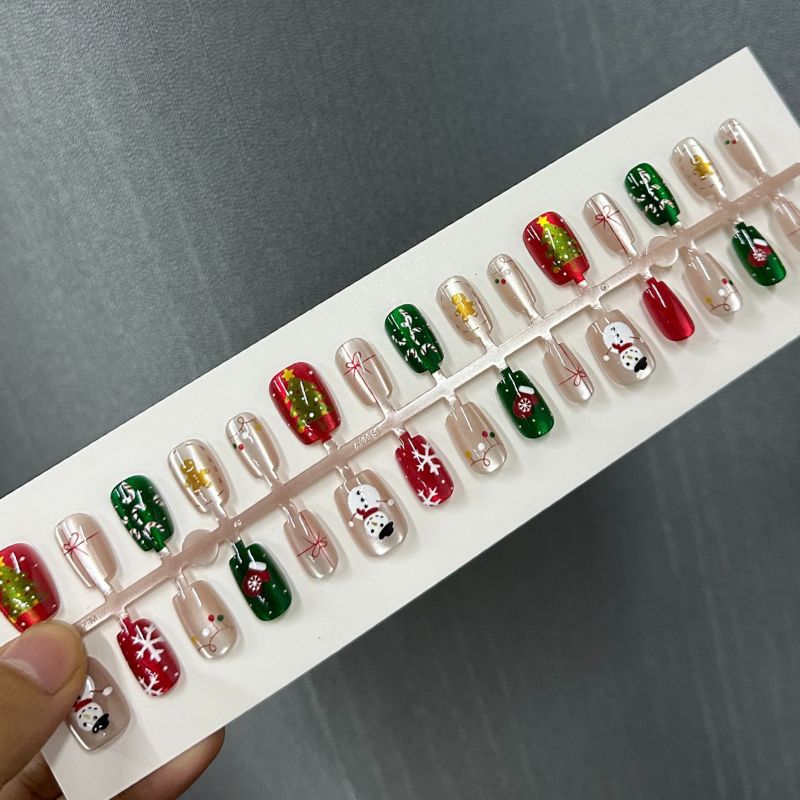 Künstlerisches Ombre Press-On Nagelspitzen Set Brehn