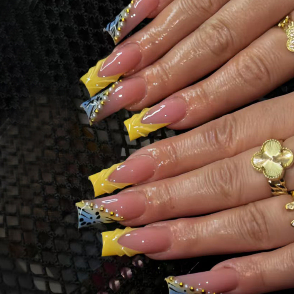 Glamouröse Stiletto Press-On Nagelkunst Set Brehn