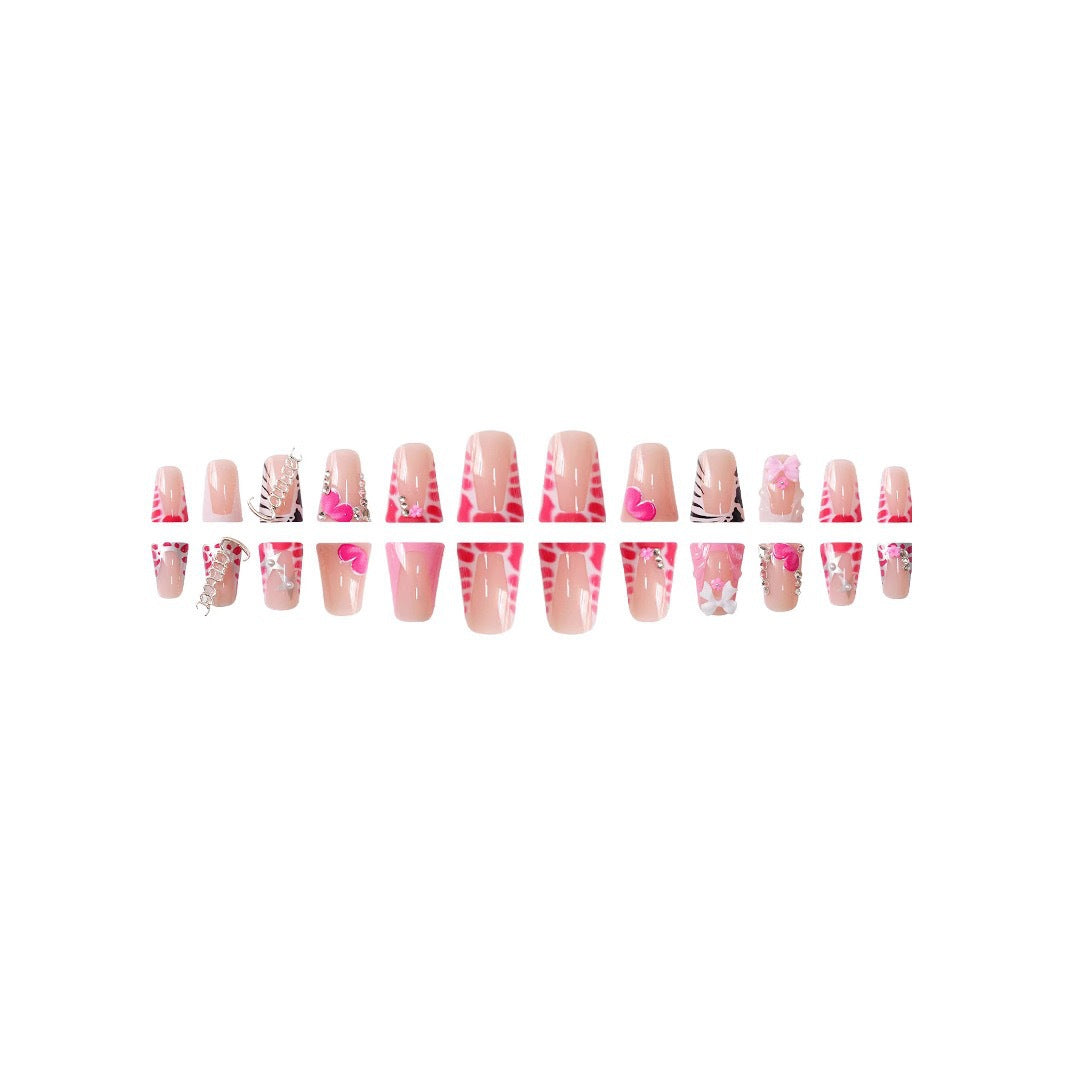 Künstlerische Premium-Nagelerweiterungen Brehn