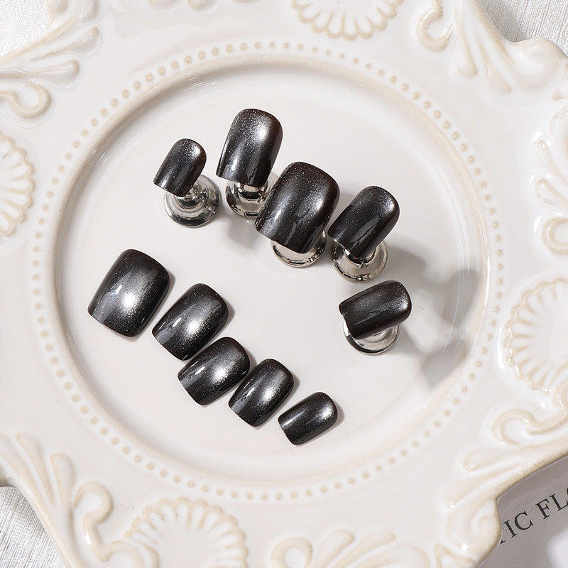 Stylisches Press-On-Nagel-Tips-Set Brehn