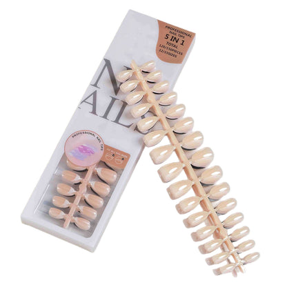 Professionelle Nagelspitzen Brehn