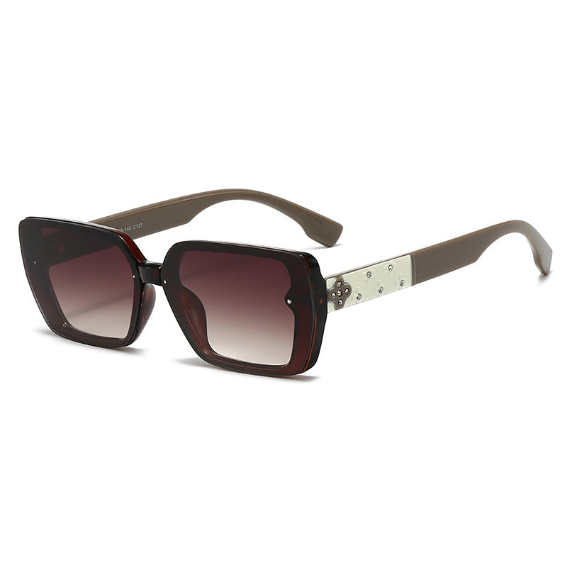 Damen Sonnenbrille mit extravaganten Schmuckdetails Brehn