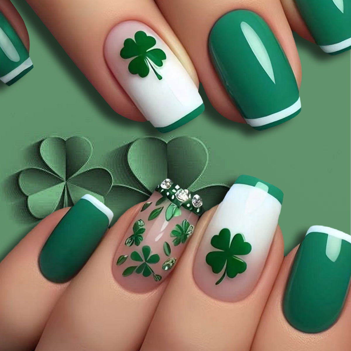 Glamouröses Press-On Nagelkunst-Set mit Kleeblattmotiv Brehn