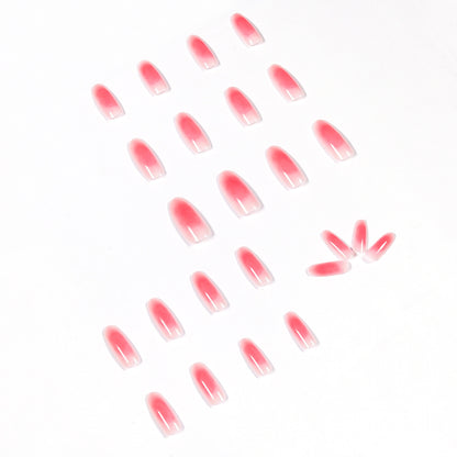 Kunstvolle Nagelverlängerungen im eleganten Ombre-Design Brehn