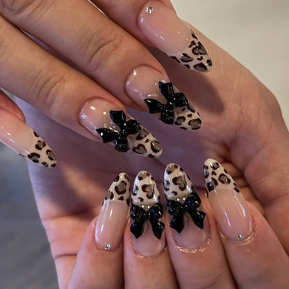 Dekoratives Leopardenmuster Nagelkunstset Brehn