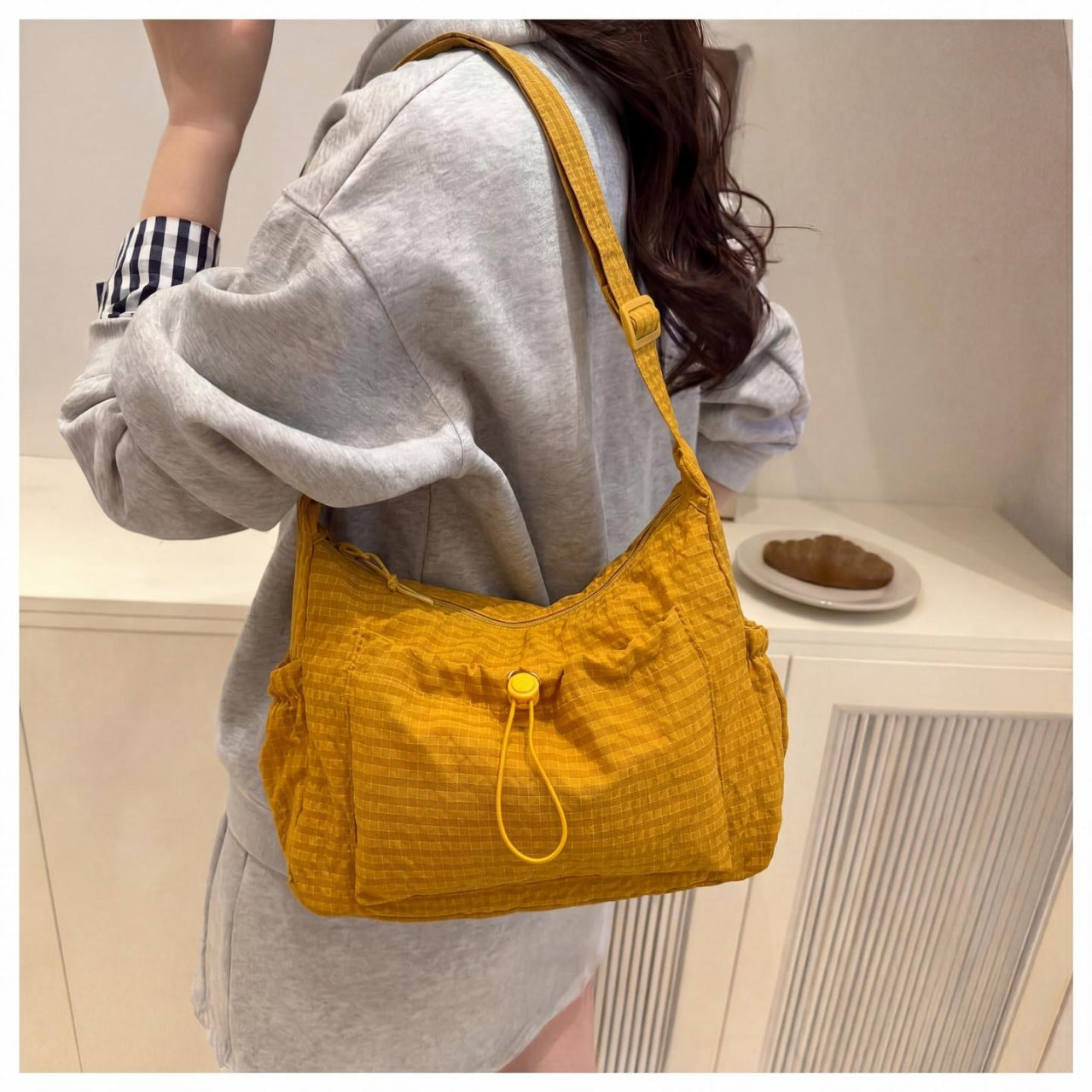 Lässige leichte Hobo-Tasche Brehn
