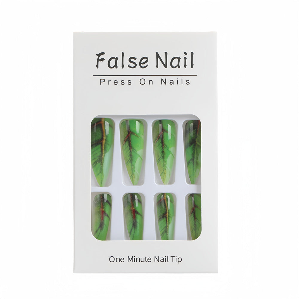 Kunstvolle Nail Art Brehn