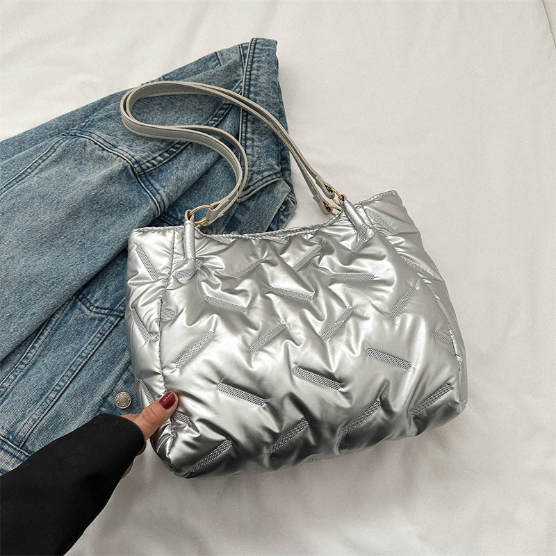 Stylische gepolsterte Nylon-Schultertasche