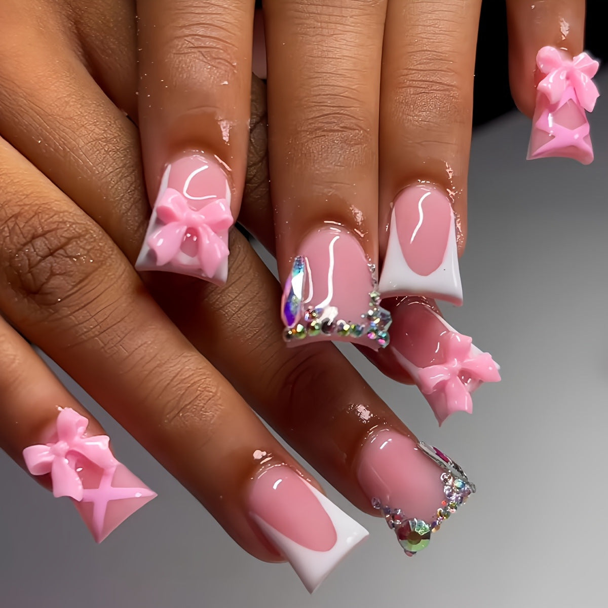 Dekoratives Press-On Nagelkunst Set Brehn