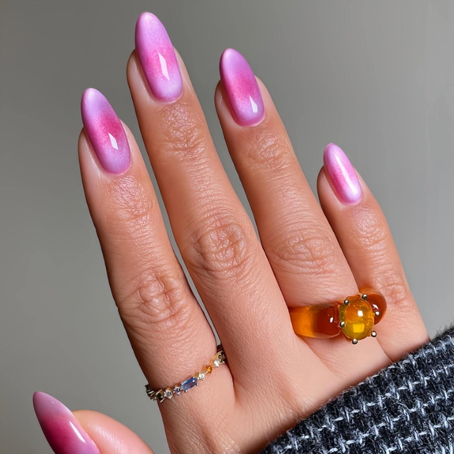 Glänzendes Ombre Stiletto Press-On Nägel Set Brehn