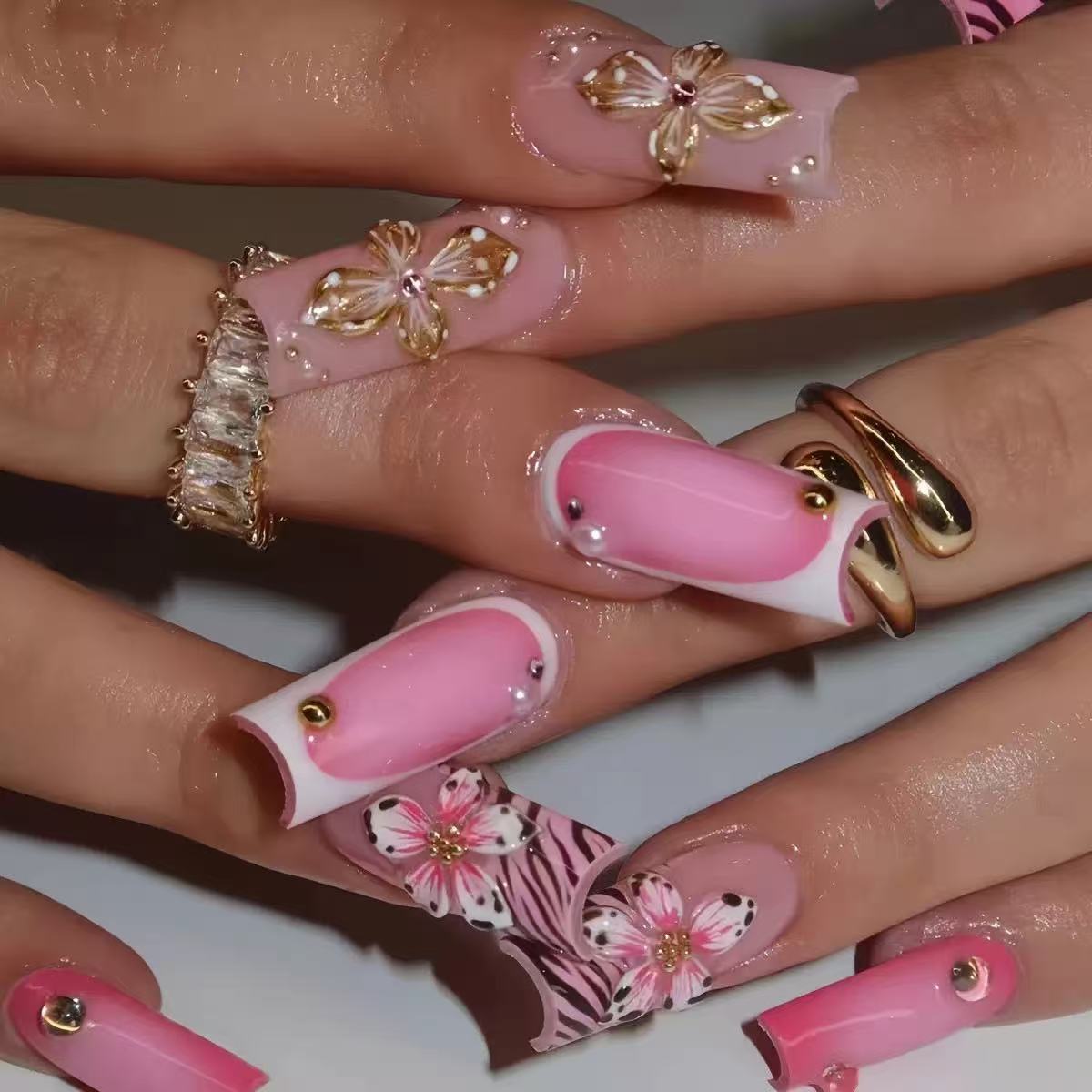 Dekorative 3D Blumen Nagelkunst Erweiterungen Brehn