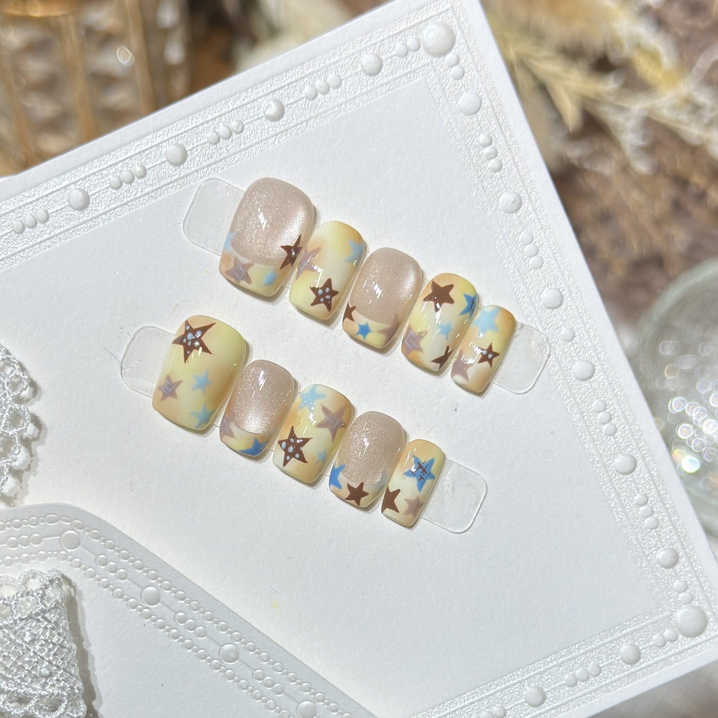 Press-On Nagelkunst Set mit Sterne Akzenten Brehn