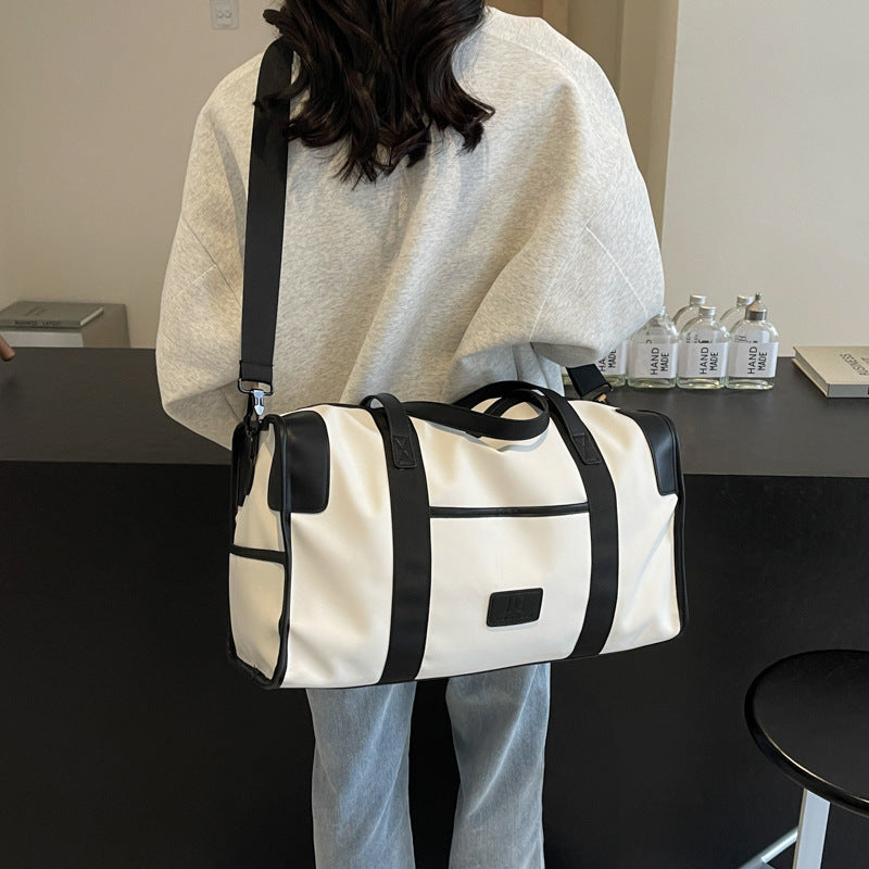 Modische Sport- und Reisetasche Brehn