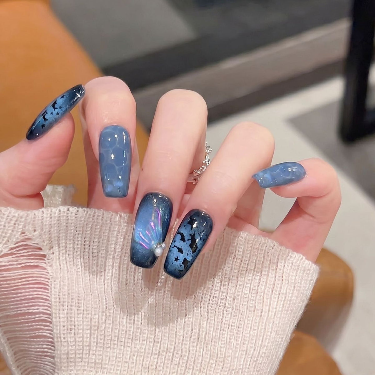 Künstlerisches Press-On-Nagelset mit Sternenabend-Design Brehn