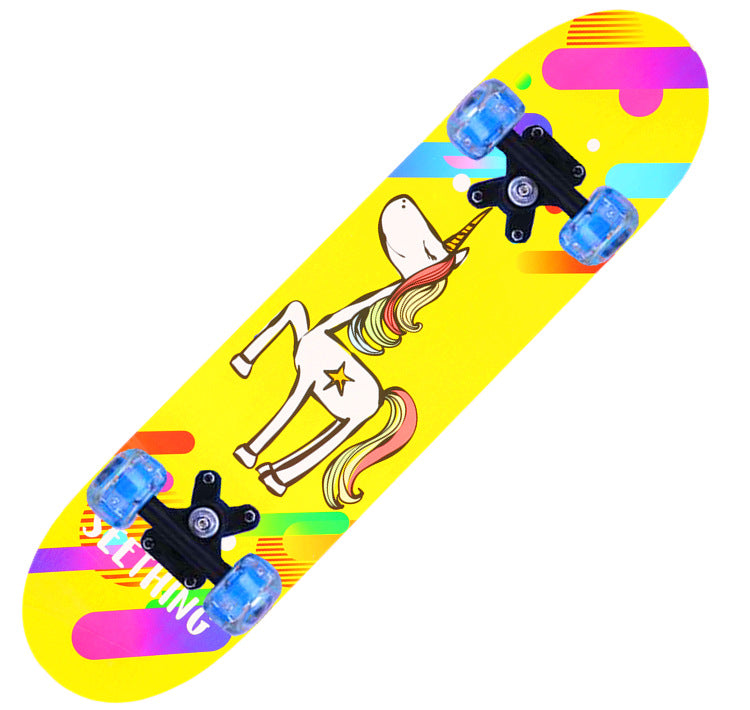 Mädchen Cartoon Charakter Mini Skateboard Brehn