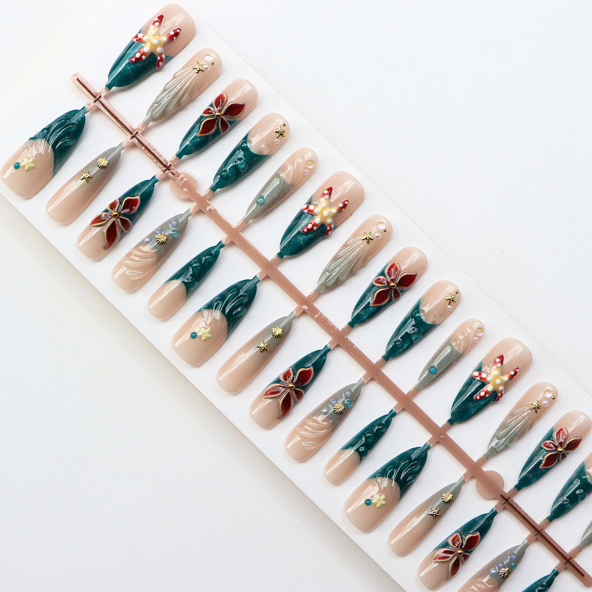 Dekorative Nagelkunst