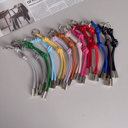 Stylischer Leder-Schlüsselanhänger Halter Brehn