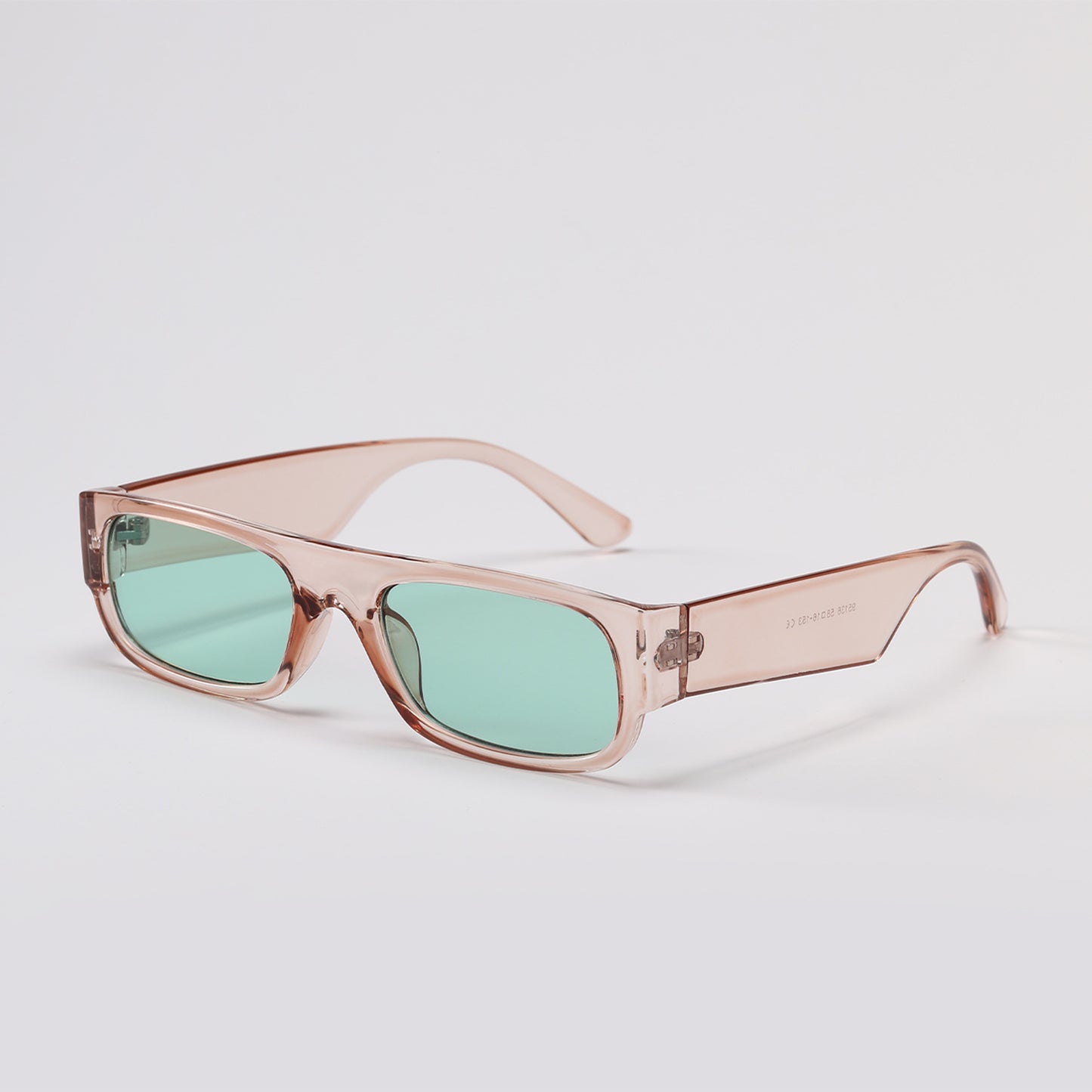Damen stilvolle Vintage-Sonnenbrille mit transparentem Rahmen und leicht getönten Gläsern Brehn
