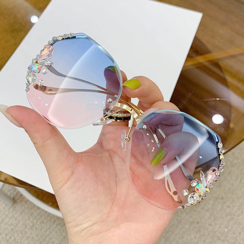 Damen Oversized Sonnenbrille mit dekorativen Steinen Brehn