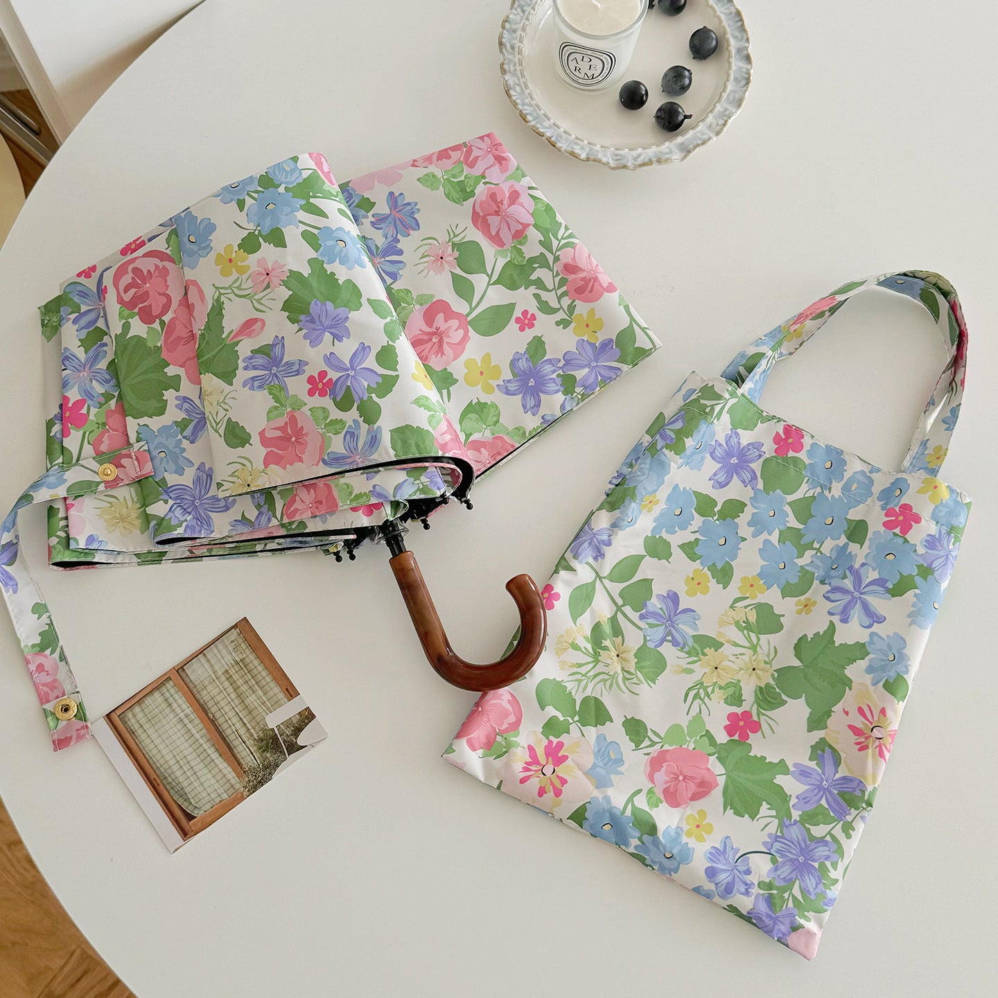 Damen Faltbarer Regenschirm mit exquisitem floralen Design Brehn