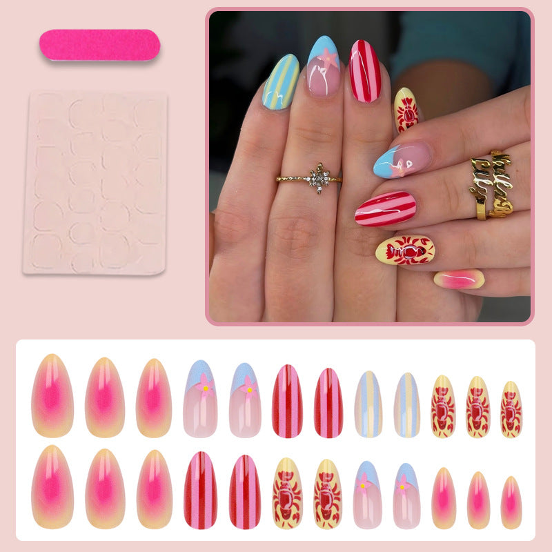 Kunstnagelset mit floralem Muster und kreativen Designs Brehn