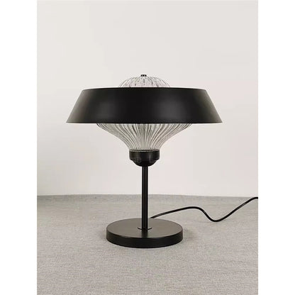 Moderne muschelförmige Tischlampe