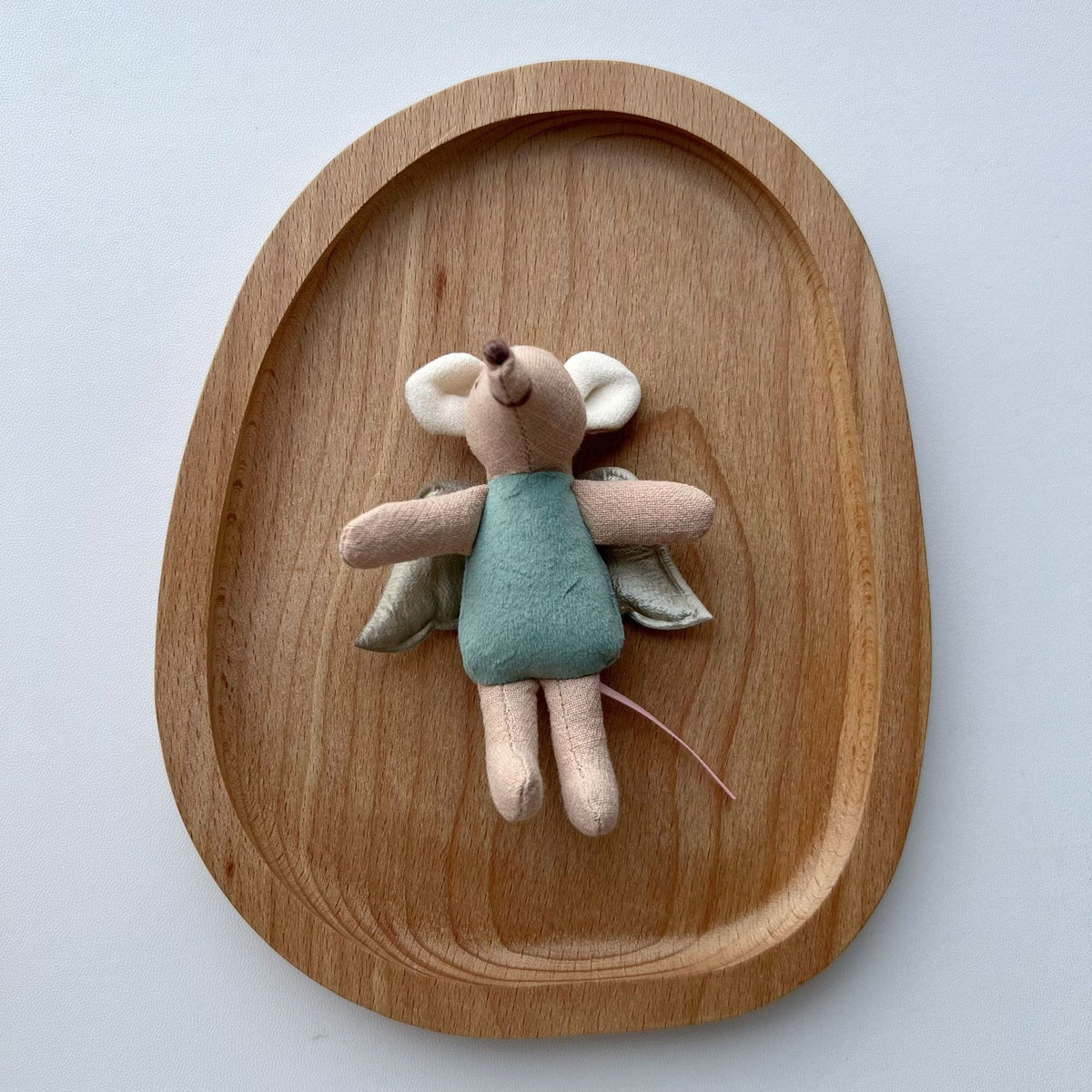 Miniatur Artisan Stoffmaus Puppe mit Flügelcape