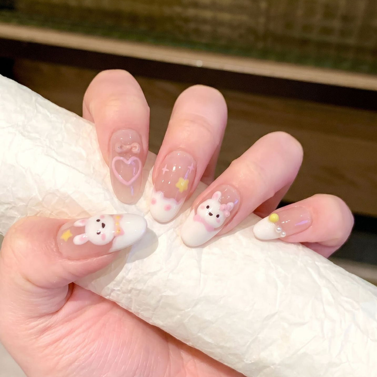 Verspieltes Cartoon-Charakter-Nagelkunst-Set Brehn