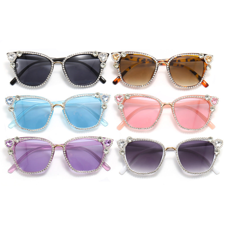 Damen Katzenaugen Sonnenbrille mit funkelnden Kristallverzierungen Brehn
