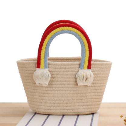 Fröhliche Basttasche mit Bunten Handgriffen Brehn