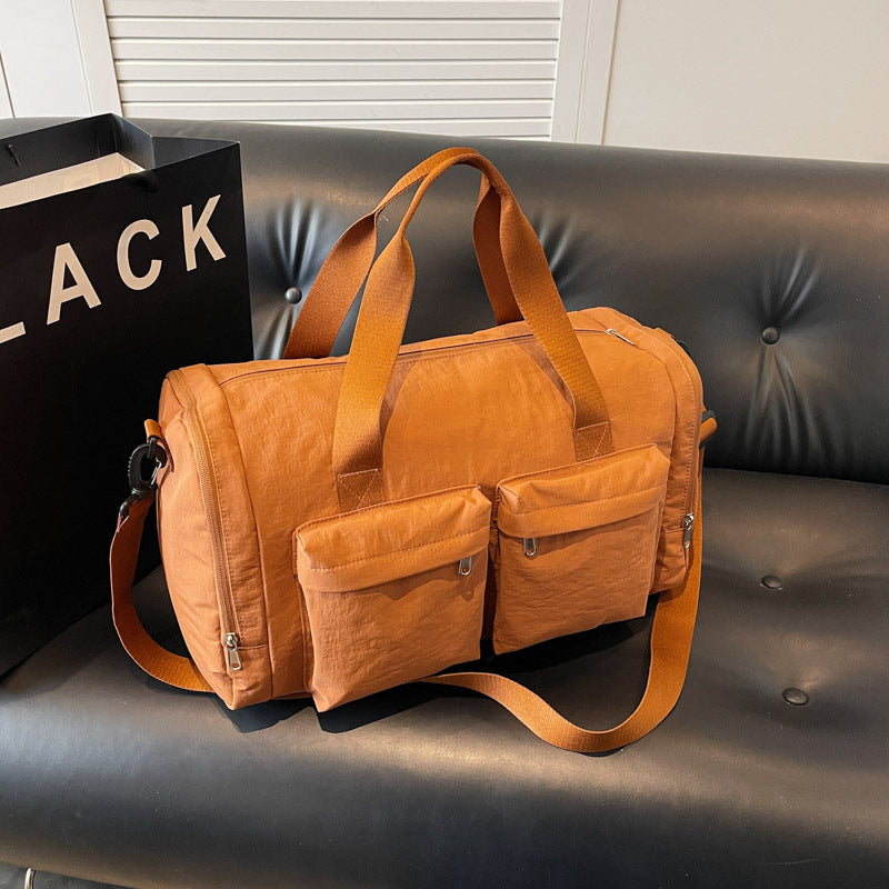 Vielseitige Sport-Reise-Duffletasche mit Mehrfachtaschen-Design Brehn