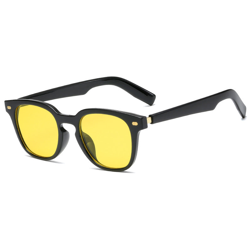 Damen modische Korrektionsbrille mit elegantem Kunststoffrahmen und goldenen Akzenten Brehn